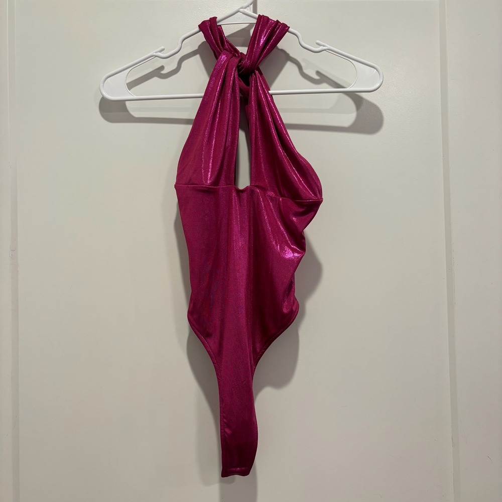 Bershka Metallic Pink Halter Bodysuit Keyhole Cutout XS Night Out Party Top‎